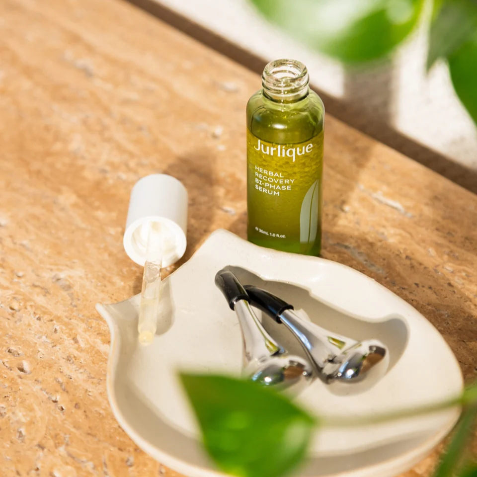 Herbal Recovery Bi-Phase Serum - Image 4