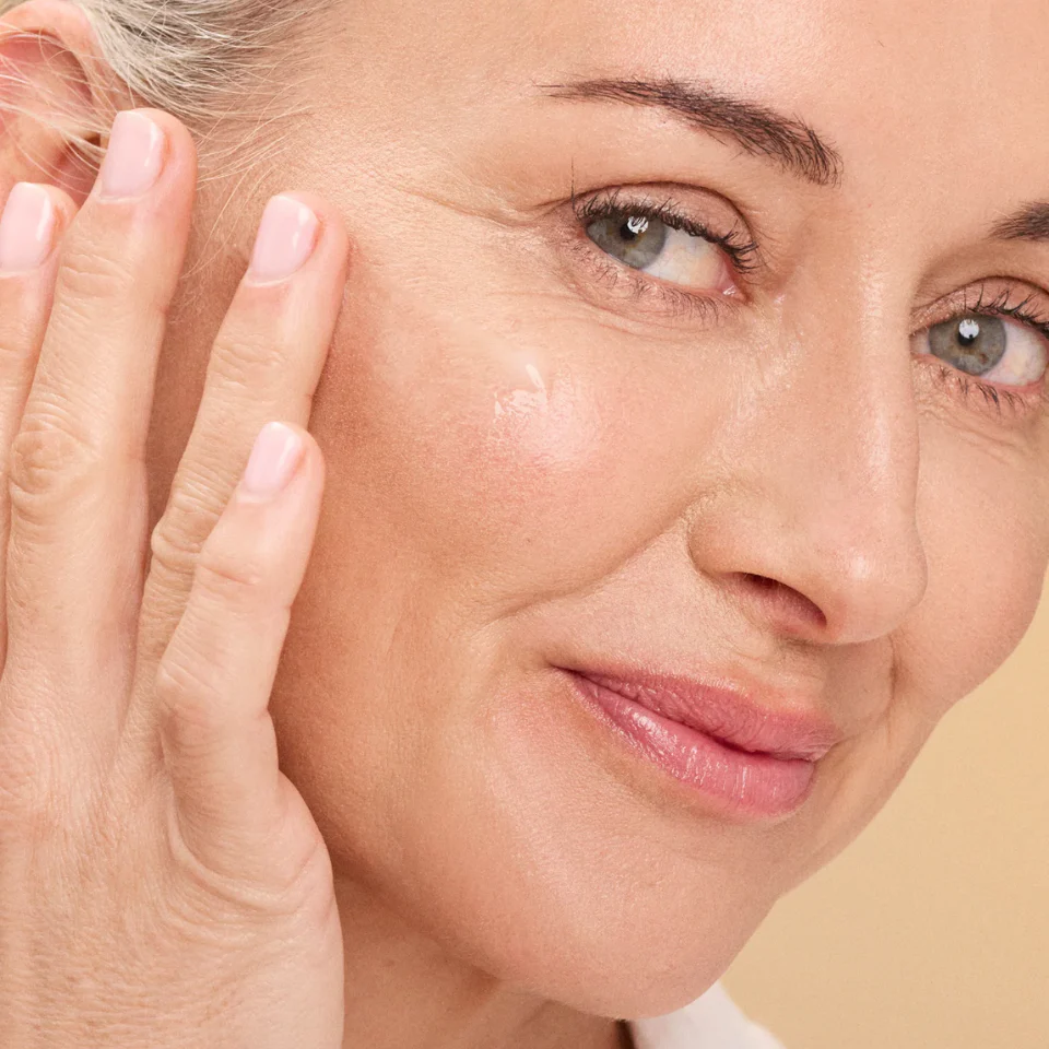 Nutri-Define Supreme Restorative Light Cream - Image 3